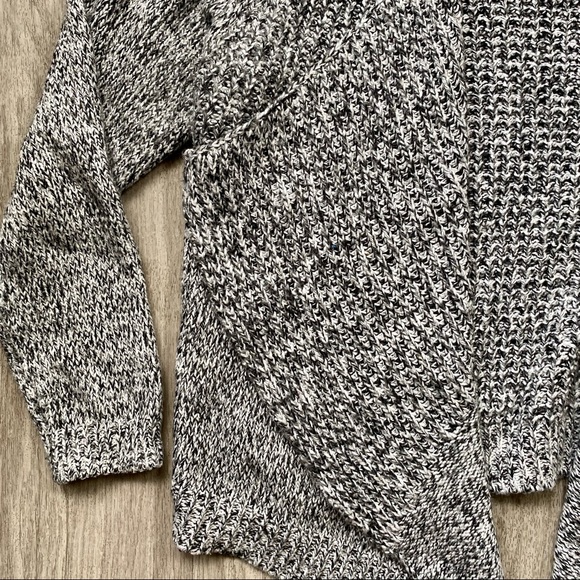 knitted sweater - Picture 2 of 5